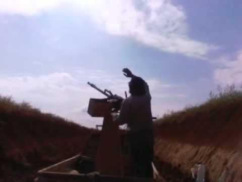 التصدي للطيران الحربي في مطار أبو الظهور من قبل لواء نصرة المظلوم في ريف إدلب