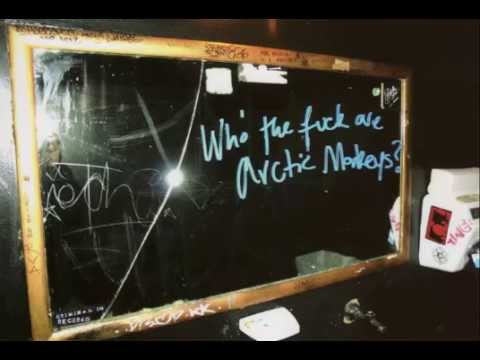 Arctic Monkeys- Despair in the departure lounge (inglés y español)