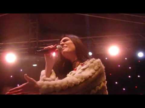 Μη στάξει και μη βρέξει-Stavento-Ήβη Αδαμου Live Ηρωων Πλατεία Ελευσινα(18/12/2016)