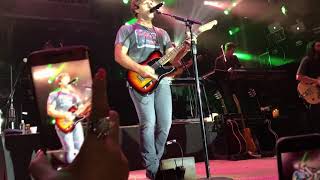 Cowboys Billy Currington - It Don’t Hurt Like It Used To LIVE 2017