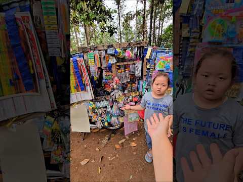 kaka nyariin ikan cupang warna putih buat ade.🧐