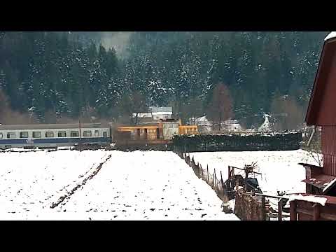 H615 trece prin Putna cu Trenul R5621 Suceava-Putna 27.11.2022