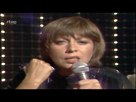 MARI TRINI- "EL DESERTOR"  (ACTUACIÓN EN DIRECTO)