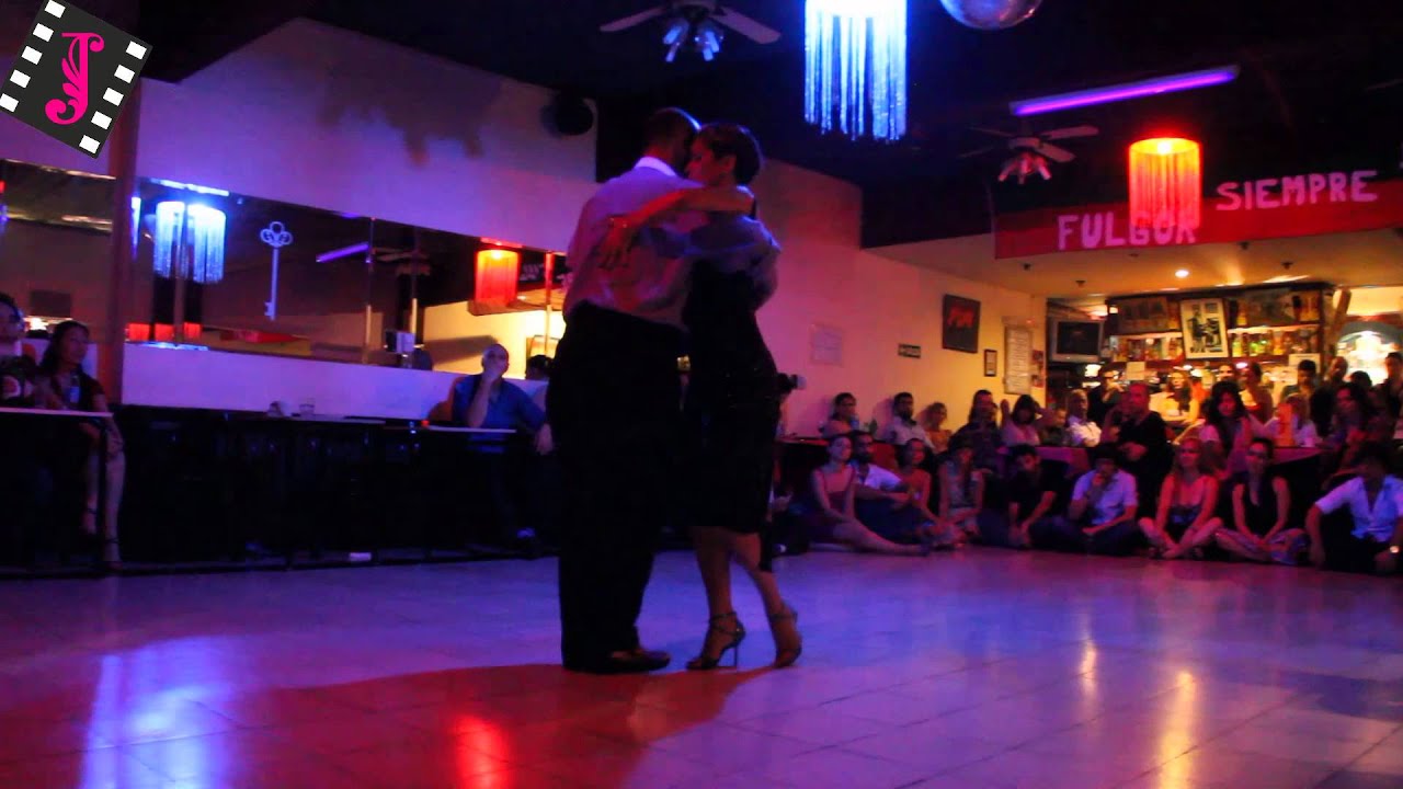 Gabriel Di Prinzio y Hebe Martinez "Pocas Palabras" en MILONGA10 (Tango)