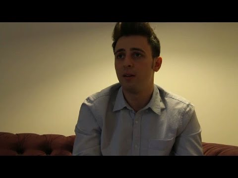 George Shaid hälsar till tittarna - Idol Sverige (TV4)