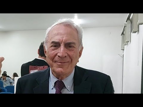 Dr. Francisco Rezek discute crise entre os Poderes e defende liderança conciliadora no Brasil