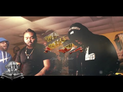 Holmzie Da God vs Looney Tha Prablum