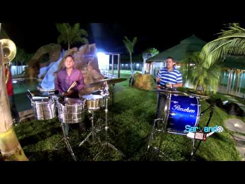 Lenin Ramirez Ft. Banda La Conquista - La Fuga Del Jefe (En Vivo 2014)