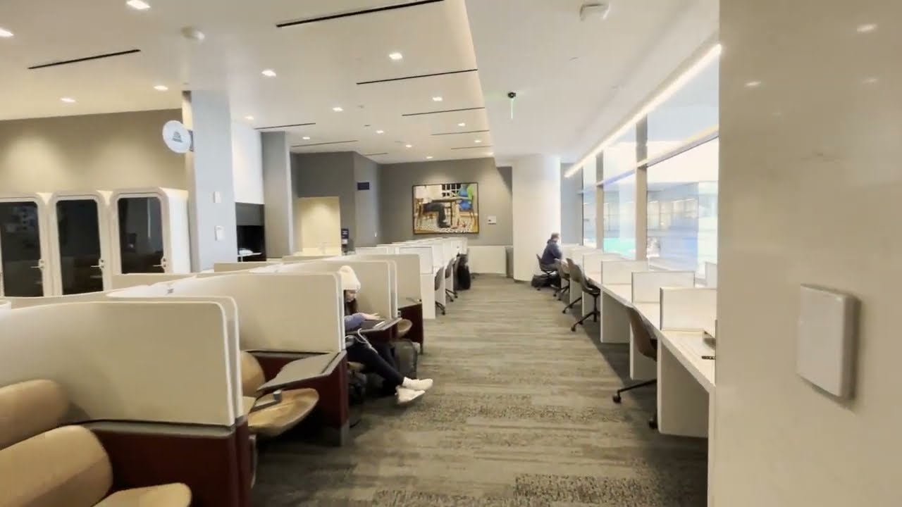 Delta Air Lines Delta Sky Club thumbnail