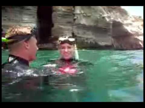Scuba Diver Girls host a snorkeling marriage proposal!