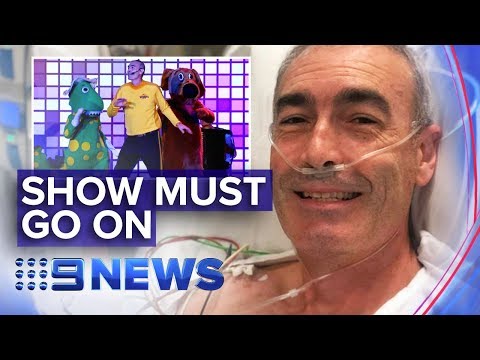 Yellow Wiggle collapses at bushfire relief concert | Nine News Australia
