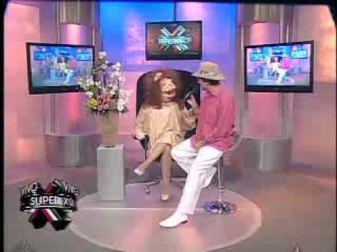 SuperXclusivo 1/20/10 - La Comay critica los artistas en Haití