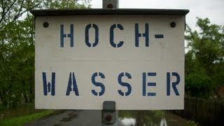 preview picture of video 'Hochwasser in Pegau 2013'