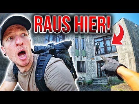 HIER LEBT JEMAND! - NICHT ALLEIN in verlassenem SCHIMMEL HOTEL!