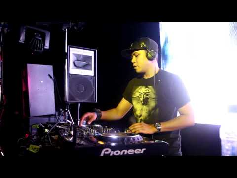 Coloursfest 2011   Chuckie