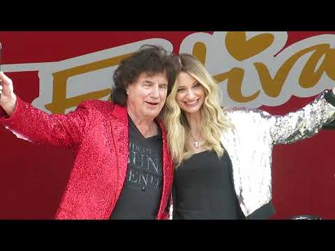 Olaf der Flipper &  Pia Malo (Duett) beim Radioschlagerfestival am 24.5.25 in Neuruppin Hangar 312