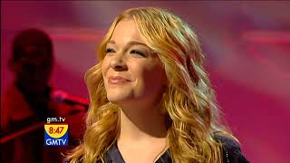 May.30, 2006 23 Year old LeAnn Rimes Performing It Feels Like on GMTV live Talk Show in England.