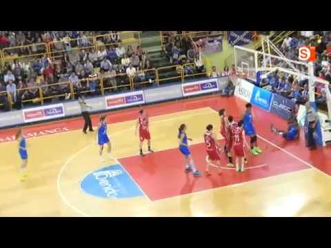 Perfumerías Avenida pasa a la final arrasando a Bembibre (92-54)