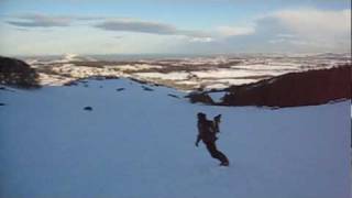 preview picture of video 'Hillend Edinburgh Fence Jump January 2010 Part B'