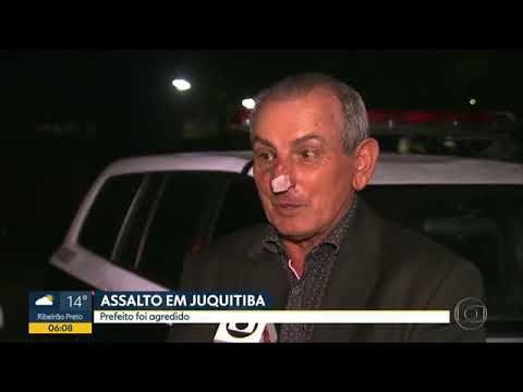 Ladrões invadiram, na tarde de quarta-feira (27), a casa do prefeito de Juquitiba, na Grande São Paulo, durante o jogo do Brasil pela Copa do Mundo. O prefeito Ayres Scorsatto (PR) foi agredido e amarrado.