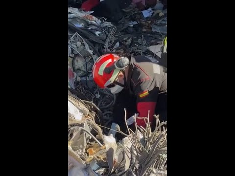 Rescuers search for survivors after Spain train crash