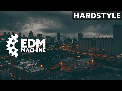 Ezenia ft. Hoffman - Different