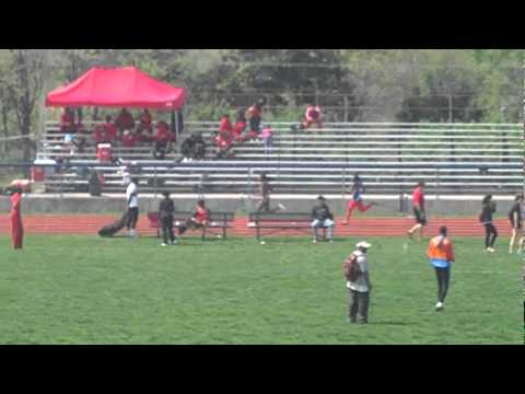 Holt 400 Dash Girls Heat 3 Anyaku Okpara.AVI