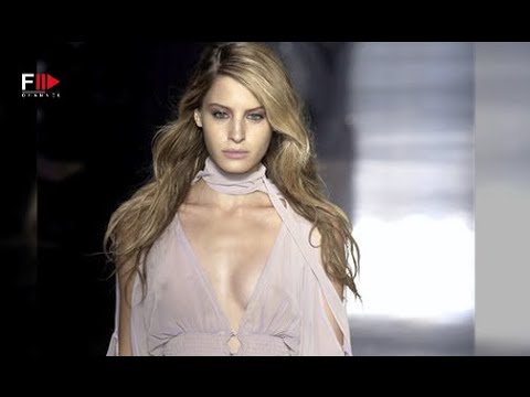 Vintage in Pills COSTUME NATIONAL Spring 2004 - Fashion Channel