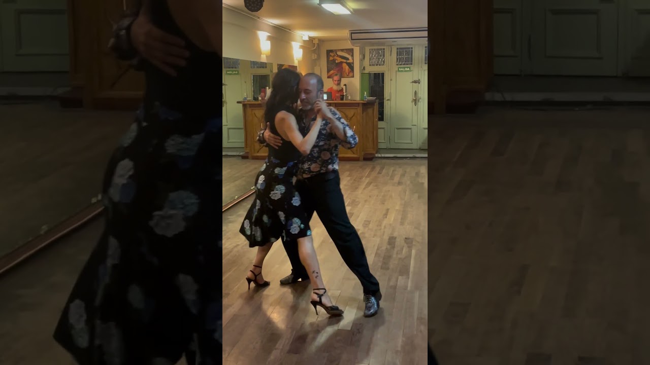 Video thumbnail for Marcelo Varela and Mariana Dragone @ Practica Las Malevas 11/29/24 🔔❤️#tango