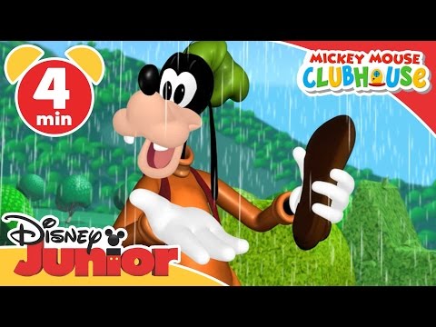 Mickey Mouse Clubhouse | Sprinkler Shower! | Disney...