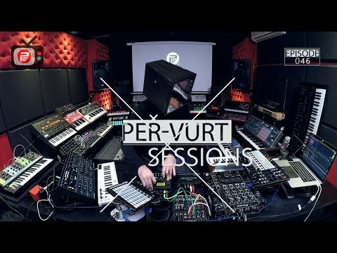 Per-vurt Sessions 046: Tryangle Man (Live Performance)
