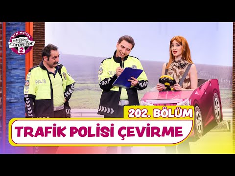 Trafik Polisi Çevirme (202. Bölüm) - Çok Güzel Hareketler 2