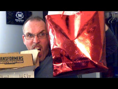 GotBot Goes Live: Christmas Transformers Unboxing, Newage news & DX9 Closing?