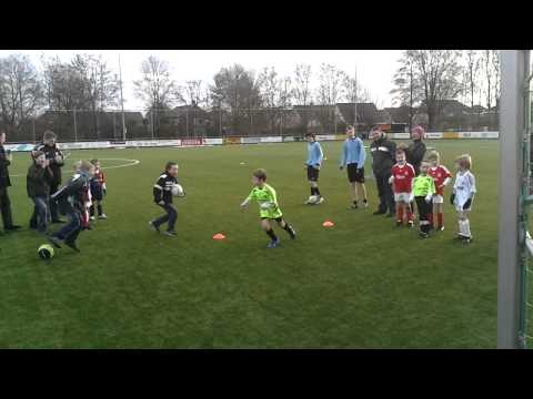 Dennis wint penaltybokaal Champions League MSV'19