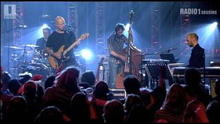 Flip Kowlier -  &#39;Min Moaten&#39; // Radio 1 Sessies