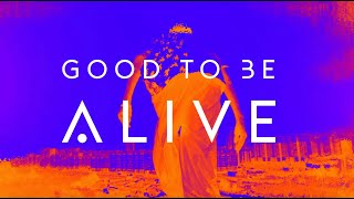 Kadr z teledysku Good To Be Alive tekst piosenki The Score