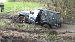 preview picture of video 'OFF ROAD WIERZCHOWO-CAMP 01.05.2010  II'