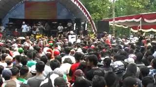 Download lagu secangkir kopi live in boja kendal mp3 Download lagu secangkir kopi live in boja kendal mp3