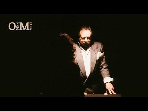 Money tricks from confidence tricksters | Learn from Ricky Jay in The Secret Cabaret | 1992