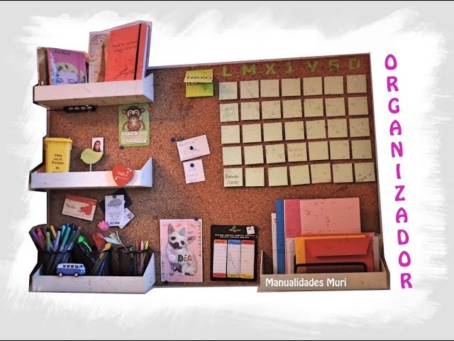 Vídeo relacionado con Organizador de escritorio de madera para escritorio DIY organizador de escritorio, gran capacidad, caja de almacenamiento de papelería con cajón para el hogar, la oficina y la escuela (B17 negro)