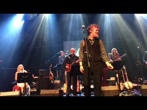 Glen Hansard & Lisa O' Neill Fairytale of New York