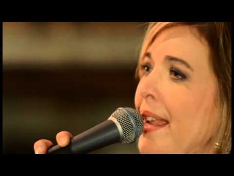 Amber Digby - Live At Swiss Alp Hall - Medley: Wine Me Up/Close Up The Honky Tonks