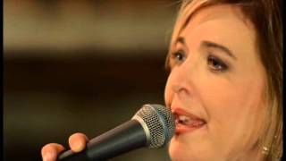 Amber Digby - Live At Swiss Alp Hall - Medley: Wine Me Up/Close Up The Honky Tonks