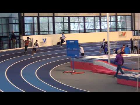 Championnats Essonne 22/12/2018 Eaubonne 200m serie JUM