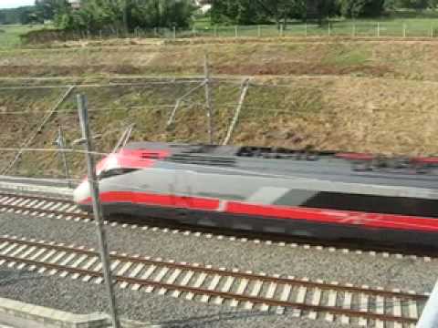Transito del Frecciarossa vicino Pontecorvo (angolazione 2)