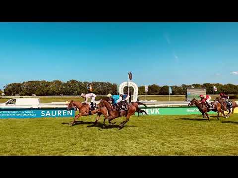 Karin Baronin von Ullmann Schwarzgold-Rennen 2022 - Zieleinlauf SloMo