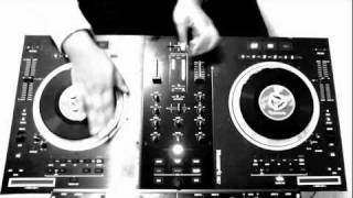 DJ Jazzy Jeff: Peter Piper Routine by DJ Nonay (Female DJ)