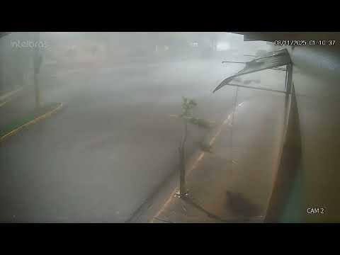 Ciclone tropical em Taquarituba (SP);