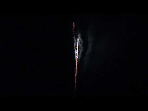 Silver Strobe Comet Tail by Imperial Lotus | Trafalgar Fireworks