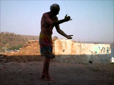 Dance of the Superstring in Spanish thumbnail